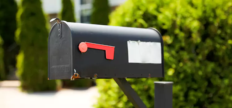 Secure Mailboxes for Packages Daphne